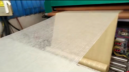 墻布單面復合背膠.jpg 墻布單面復合背膠.jpg